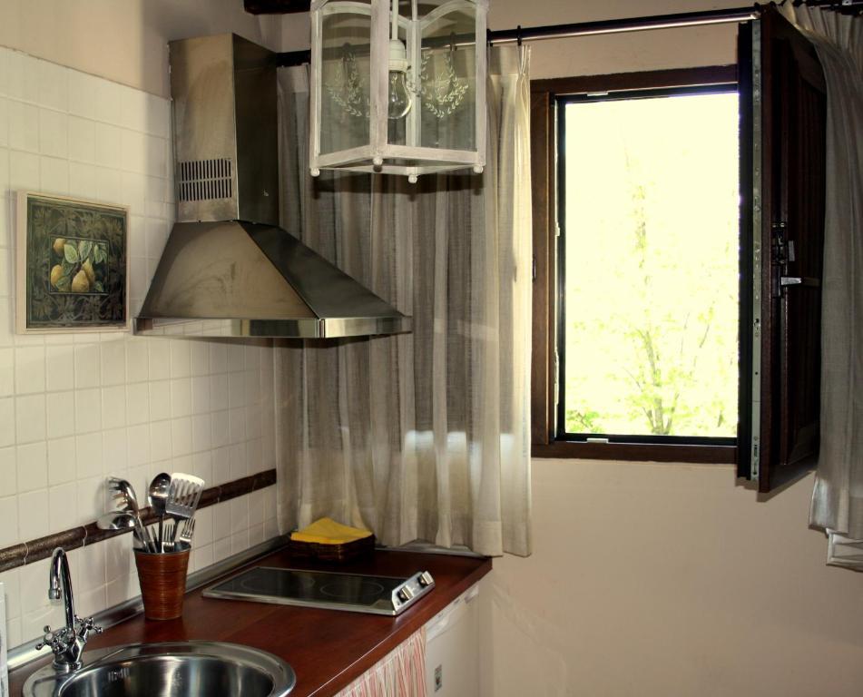 El Horreo Apartment Miraflores de la Sierra Ruang foto